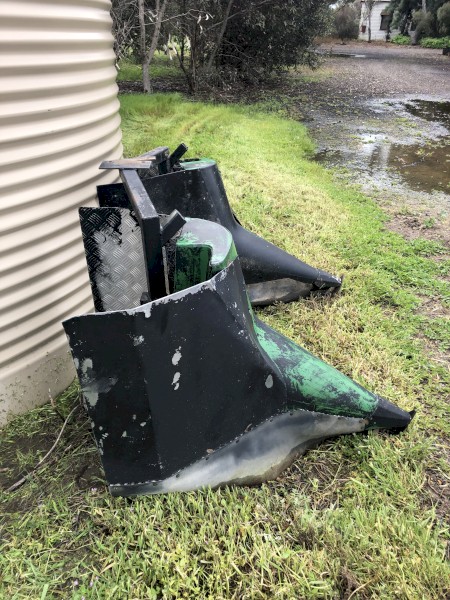 Crop Dividers for Sprayer