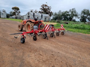 2009 Massey Ferguson Tedder TD1636 Hay Rake