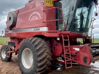 Case IH 2388 Exclusive with 30ft 1010 Front and Trailer