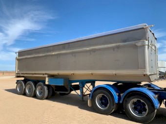 Hamelex White tipper