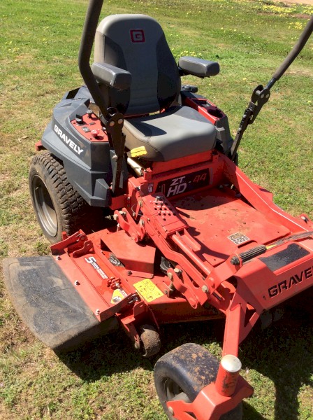 Gravely 44 inch Ride on Mower