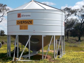 SOLD    31.7t Ahrens Auger field bin