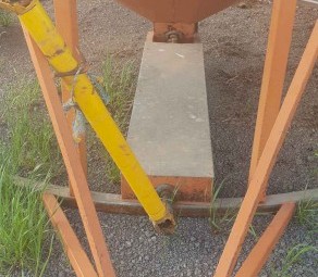 Sherwell 240 bag Auger Field Bin