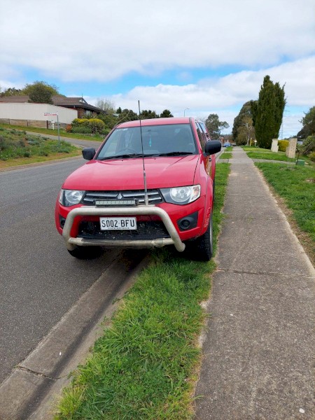2015 Manual Mitsubishi Triton