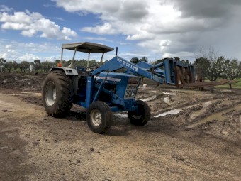 1968 Ford 5000 Tractor with FEL & attachments