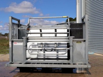 ArrowQuip Sheep Catcher Crush Handler AS NEW