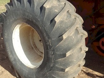 Header Tyres 23-1-26 with rims