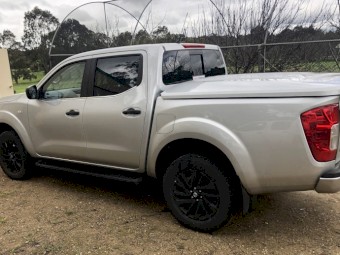 2020 Nissan Navara SL 4x4  Twin turbo diesel 