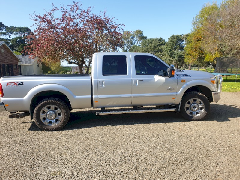 2015 Ford F250 Lariat Dual Cab Ute
