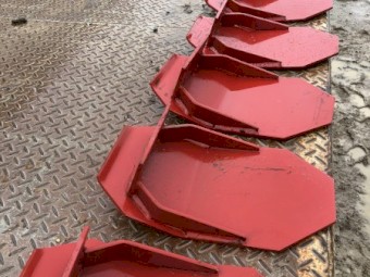 New Holland 1411 High Lift Skids