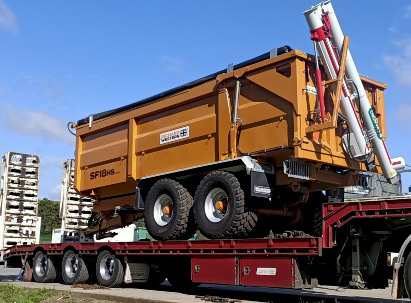 New 2022 Richard Western SF 18 Grain Auger Hydraulic Tipping Trailer