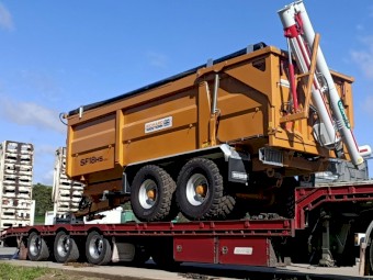 New 2022 Richard Western SF 18 Grain Auger Hydraulic Tipping Trailer