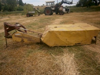 New Holland 462 six disk mower