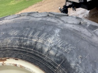 Alliance Diamond 28L-26 Tread Tyre & Rim