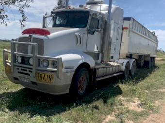 2003 Kenworth T604 Prime Mover