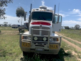 2003 Kenworth T604 Prime Mover