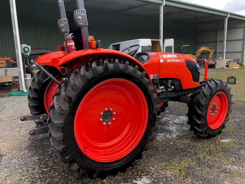 Kubota M7040 SUD 70HP    540 Hours Immaculate