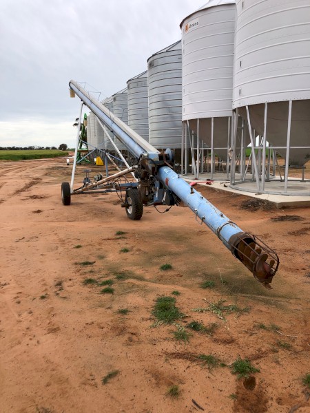 Grainline auger 56 ft 10 inch, 