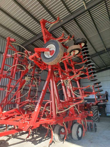 2020 Morris Concept 2000 Air Seeder Bar