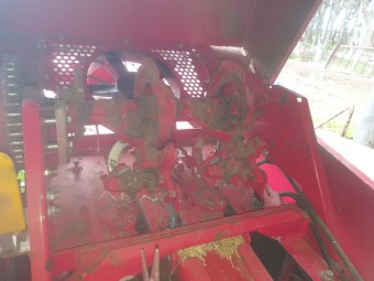 2016 Massey Ferguson 1840 Small Square Baler