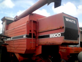 White 8900 with 22' Open Front & trailer - $3600 No GST Applies