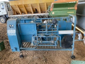 Peak Hill Sheep Handler