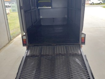 10ft x 5ft Enclosed Tandem Trailer 
