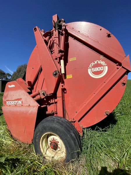 Heston 5800 Round Hay Baler