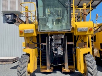 2001 Vinestar UR 900 Series SP Grape Harvester | Farm Tender