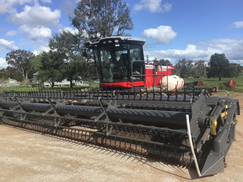 Massey Ferguson WR 9860