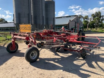 2009 Lely 725 Hibiscus Hay Rake