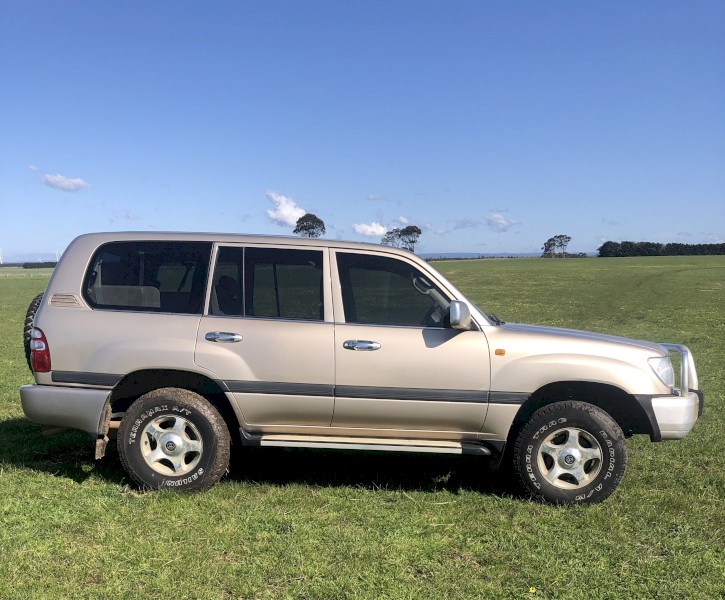 2003 UZJ100 Series Landcruiser GXL
