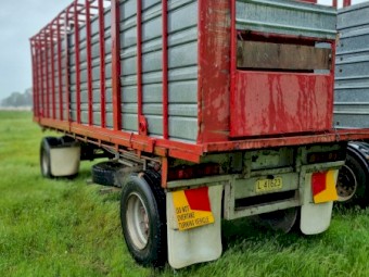 1982 Gatton Dog Trailer with cattle crate