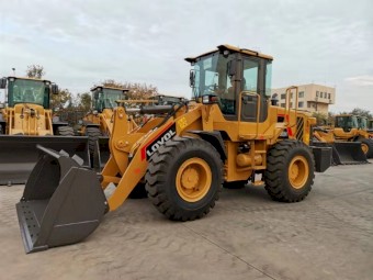 Wheel loader 4T Lift 154HP LOVOL 938H