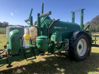 2005 Goldacres 5024 Tow Behind Sprayer