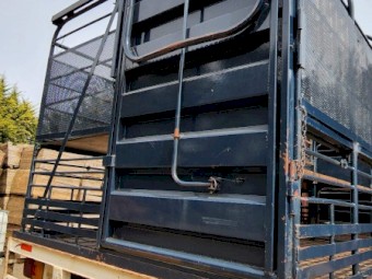 2 Deck 28ft Stock Crate