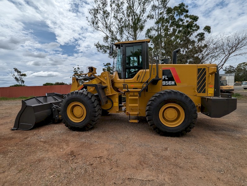 Lovol FL956H Wheel Loader 5.5T Lift 238HP