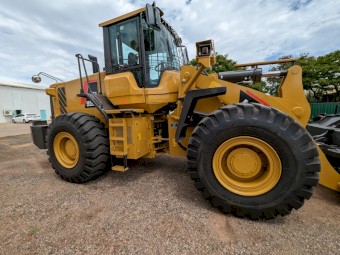 Lovol FL956H Wheel Loader 5.5T Lift 238HP