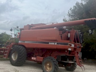 2000 Case IH 2388 Header with 30ft Front