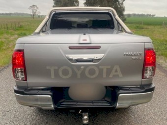 2017 Toyota Hilux SR5 Ute