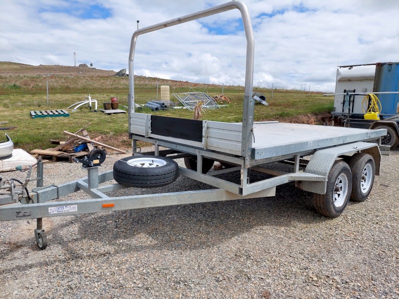 2013 Silverwood Tandem Flat Top Trailer
