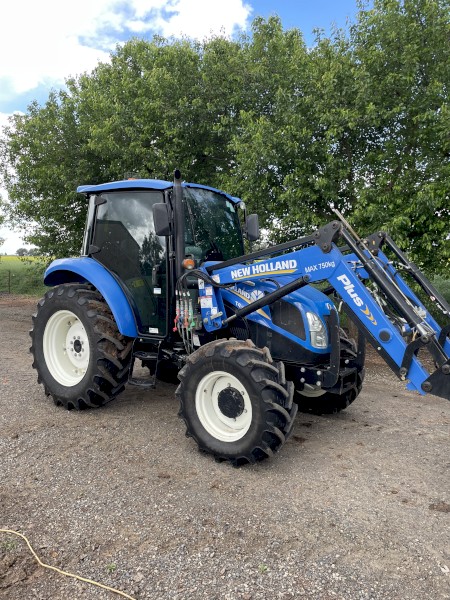 2016 New Holland T4.75 FWA Tractor / Loader