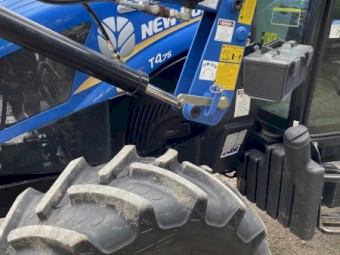 2016 New Holland T4.75 FWA Tractor / Loader