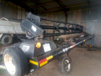 Macdon 25ft 3000 Swather