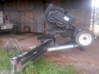 Macdon 25ft 3000 Swather