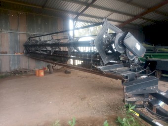 Macdon 25ft 3000 Swather