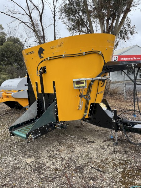 6m3 Maximus Feed Mixer Wagon