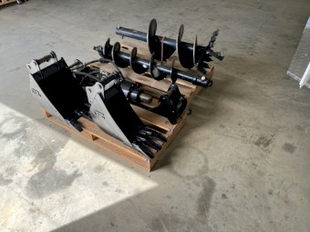 2021 CAT 301.7 Excavator