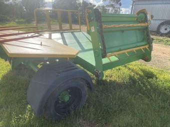 2016 JN&R Bale Feed Out Wagon