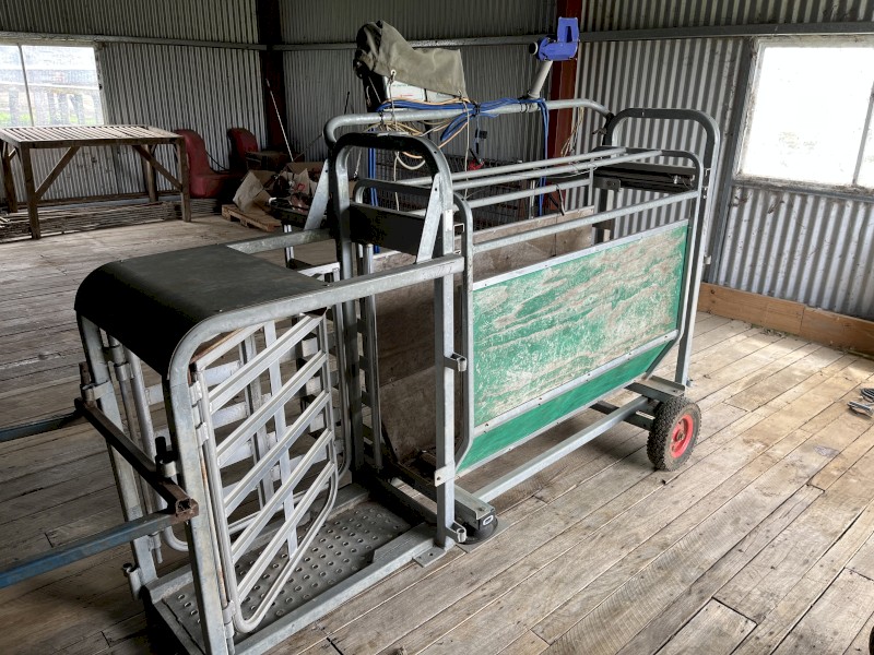 Prattley Three way Auto Draft with XR3000